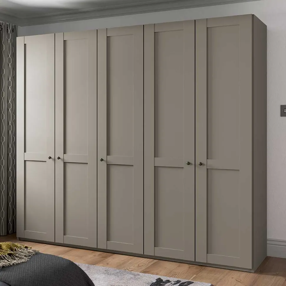 Schlafzimmerschrank 5-tuerig Saconso